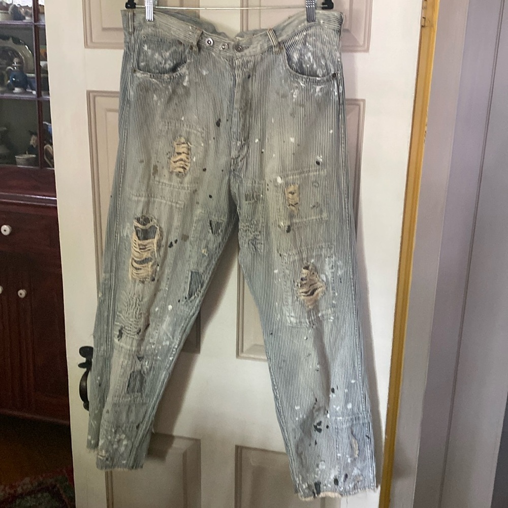 FINAL LOWEST PRICE Pinstripe denims Mag Pearl jeans